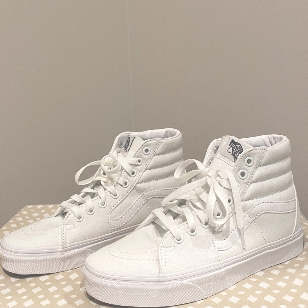 Vans Classic SK8-Hi Triple White Sneakers